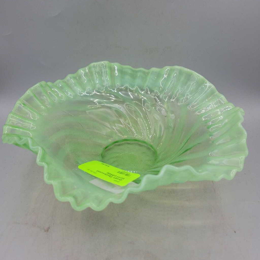 Green Opalescent bowl (JH49)