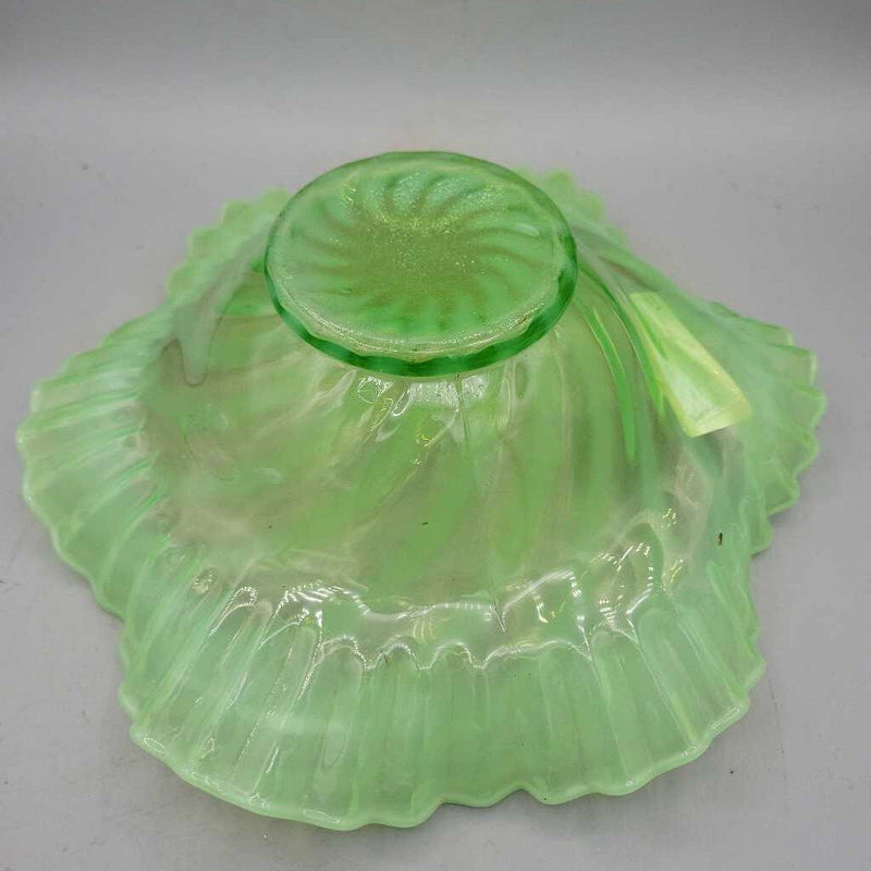 Green Opalescent bowl (JH49)