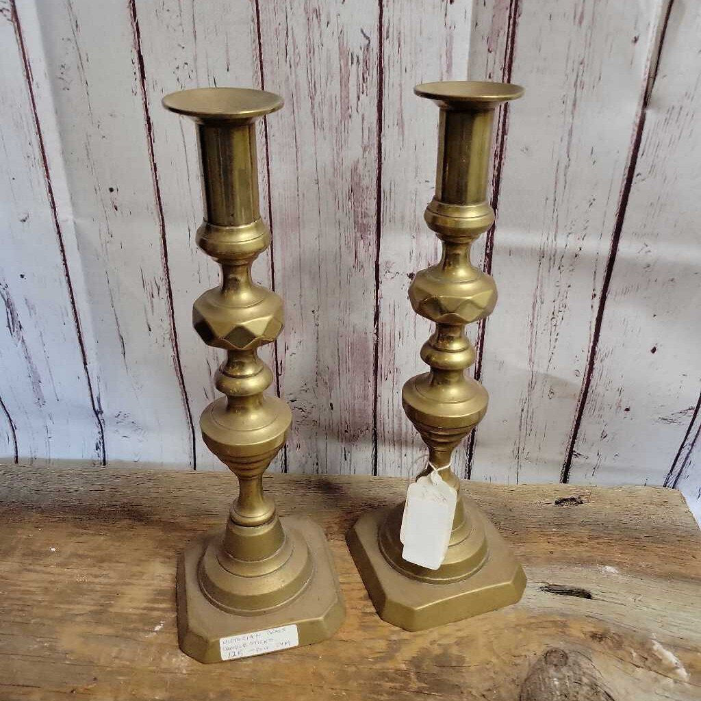 Antique Victorian Brass Candle Sticks Pair (JH49)