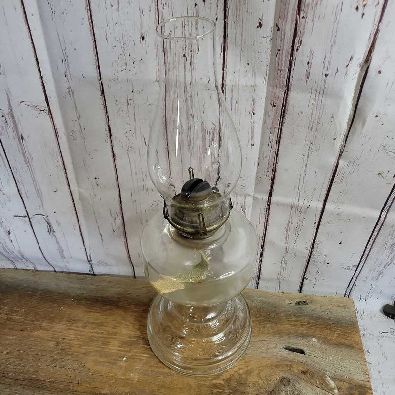 Large Antique Oil Lamp (SC) 1126