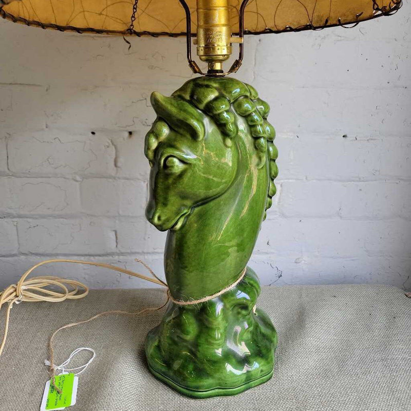 Retro Horse head lamp with fiberglas shade (M2) 4711