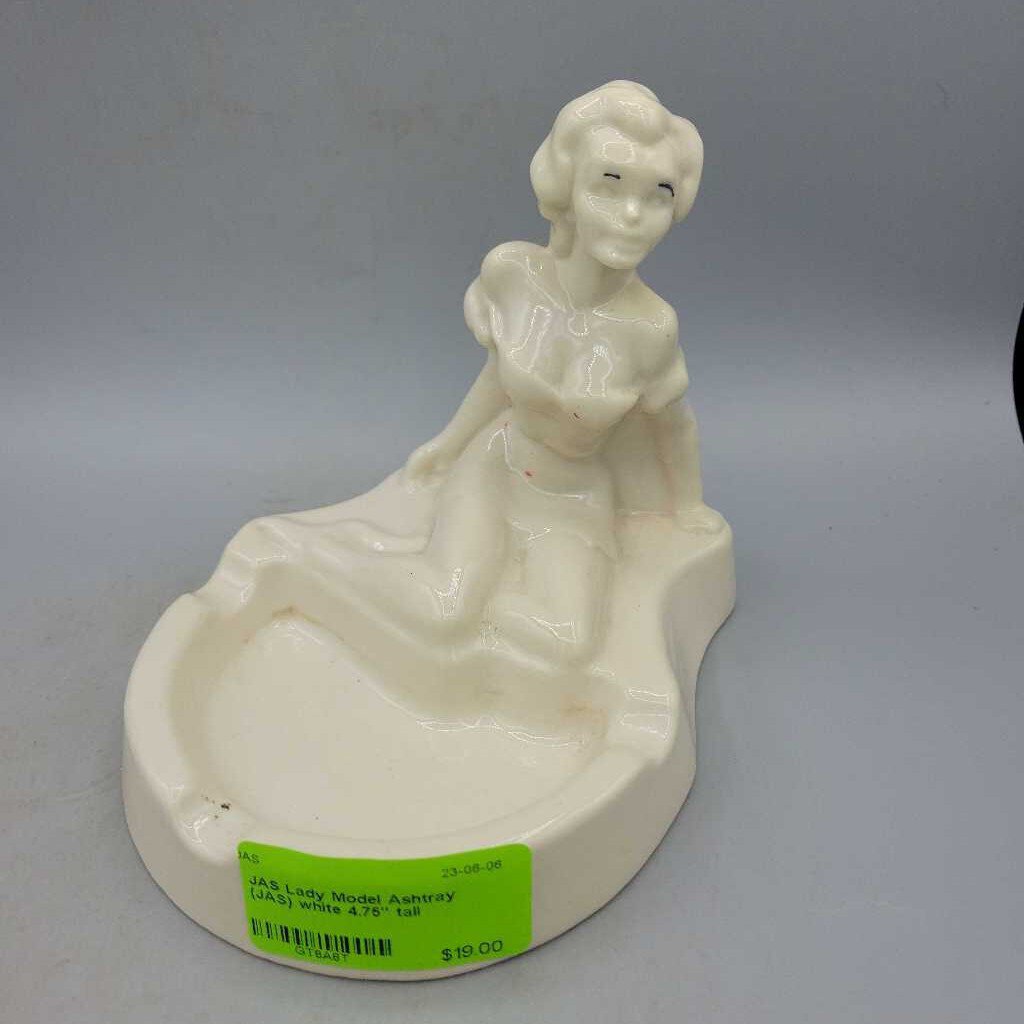 Lady Model Ashtray (JAS)