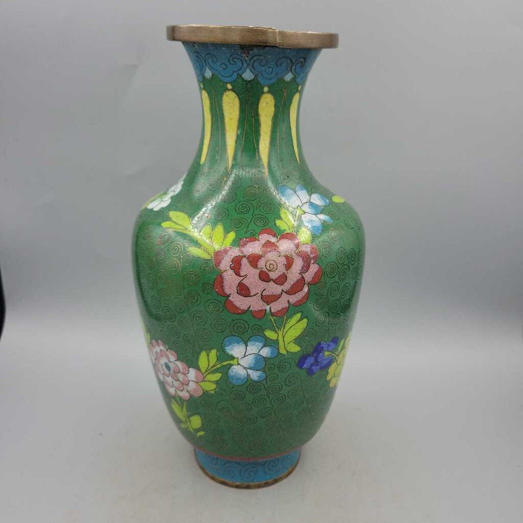 Cloisonné vase (DEB)