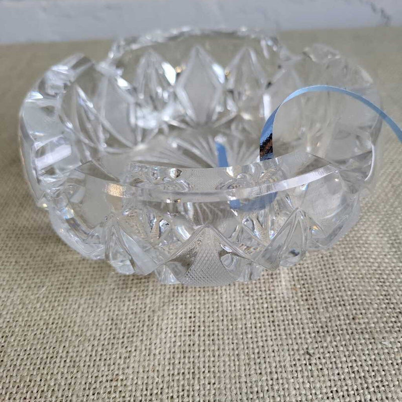 Leaded Crystal Ashtray with match strike (M2) 4008