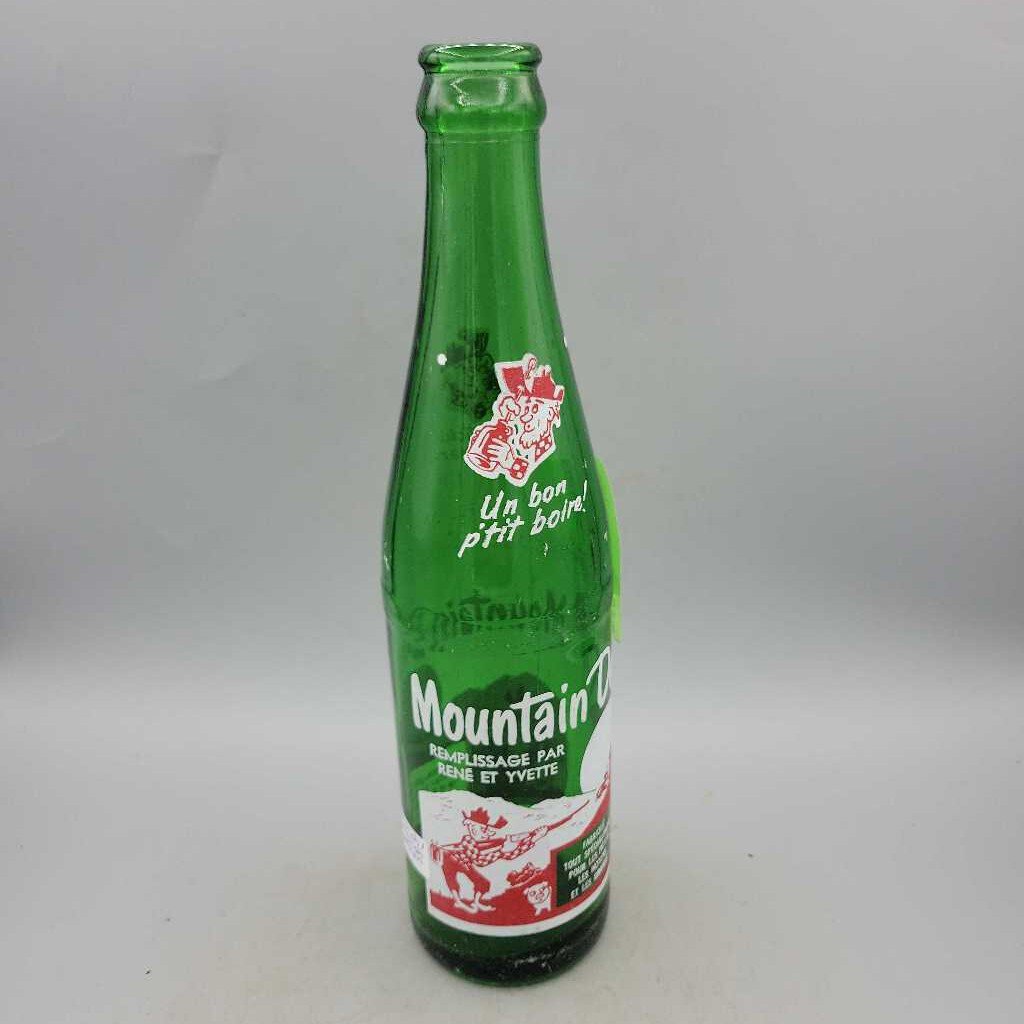 Mountain Dew Pop Soda Bottle Rene Et Yvette (Jef)