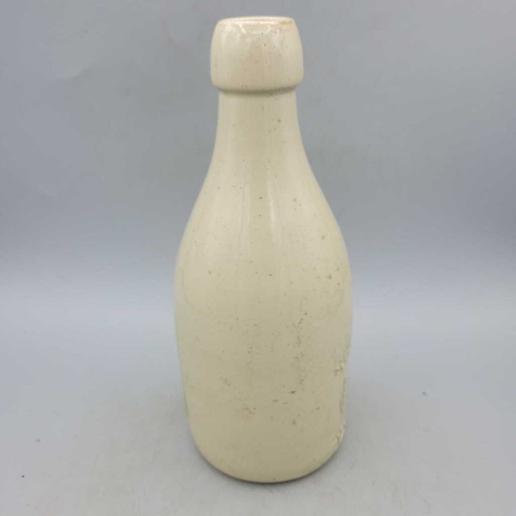 W m Robertson Ginger Beer Bottle Toronto (Jef)