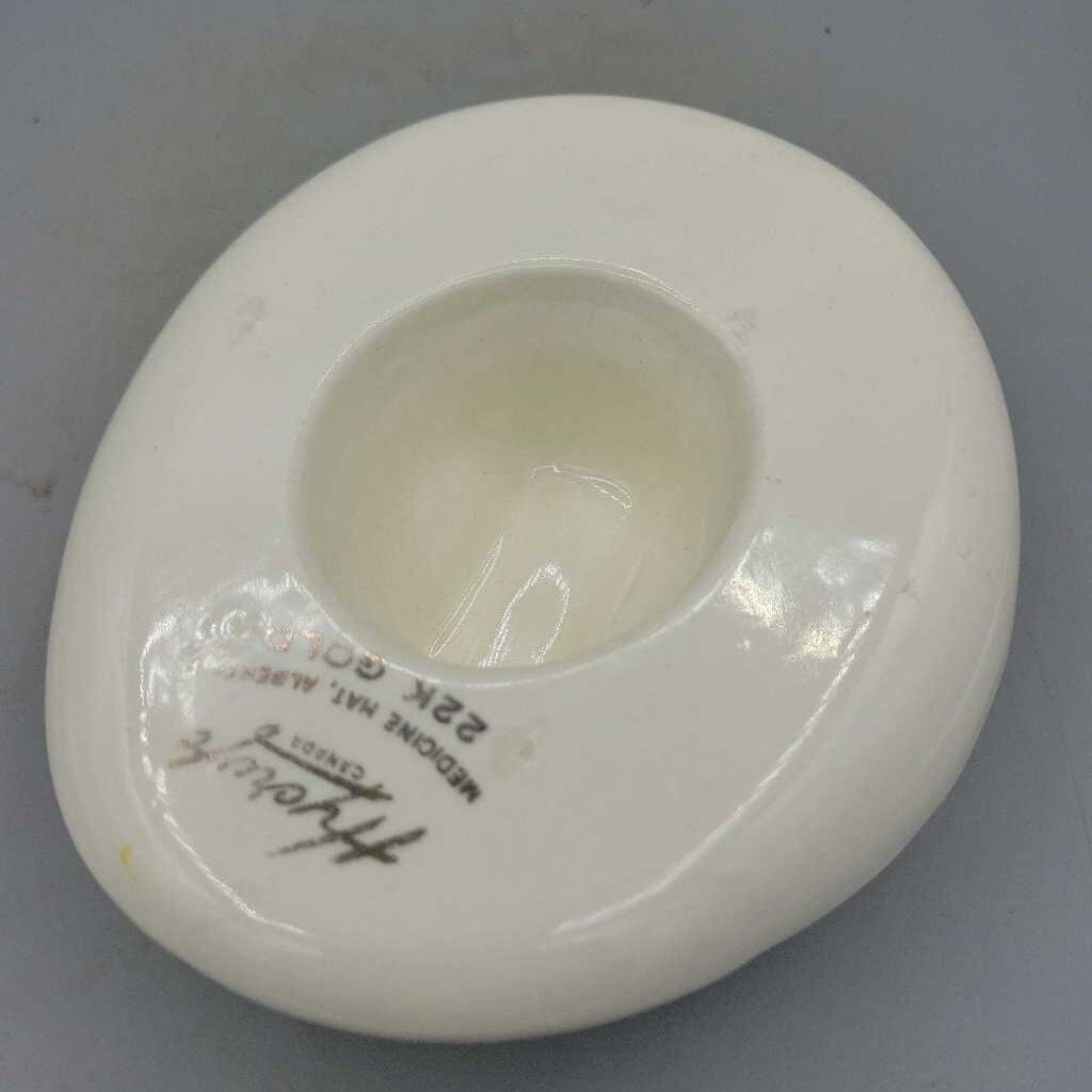 Medicine Hat Pottery Hat Ashtray Vancouver (tre)