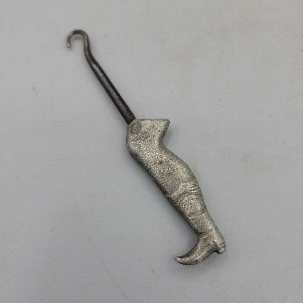 Metal Button Hook Boot Shaped (JAS)