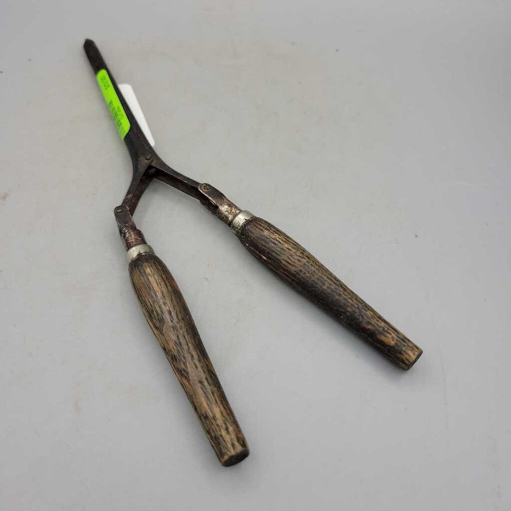 Antique Curling Iron Folding Handles (JAS)