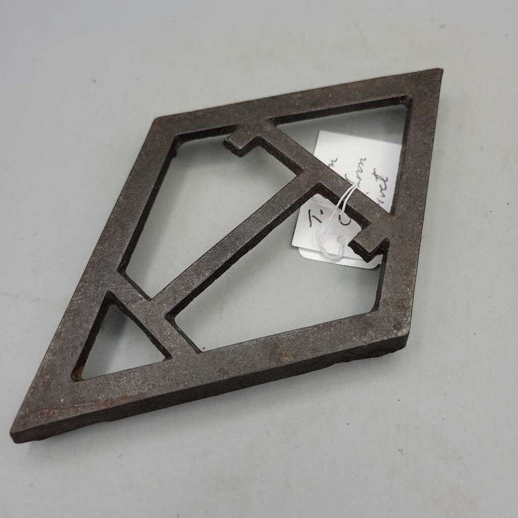 T.Eaton Co. Iron Trivet (JL)