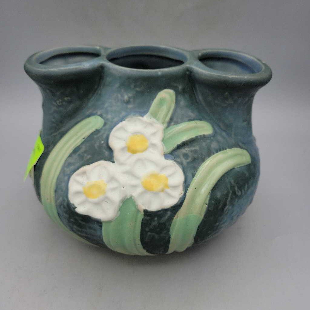 Roseville pottery