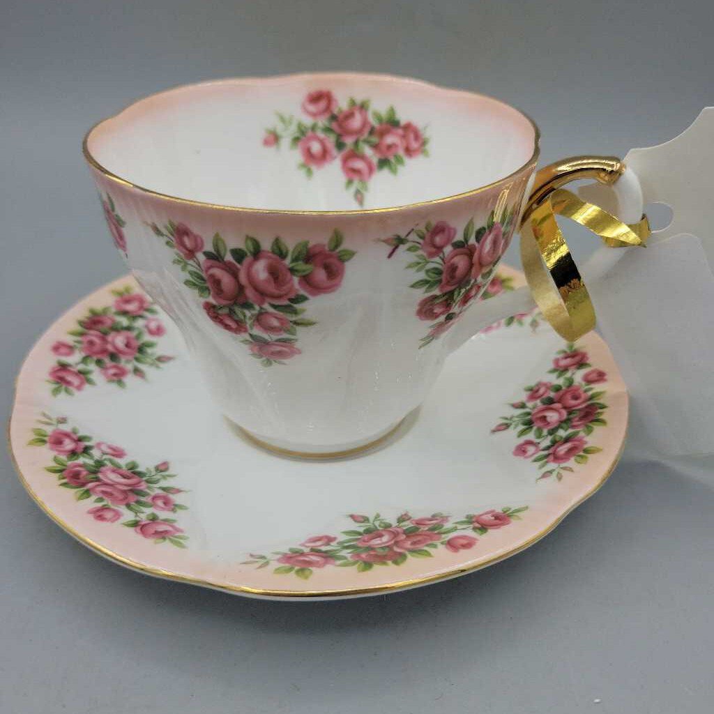 Royal Albert Cup and saucer "Mary" (TRE)