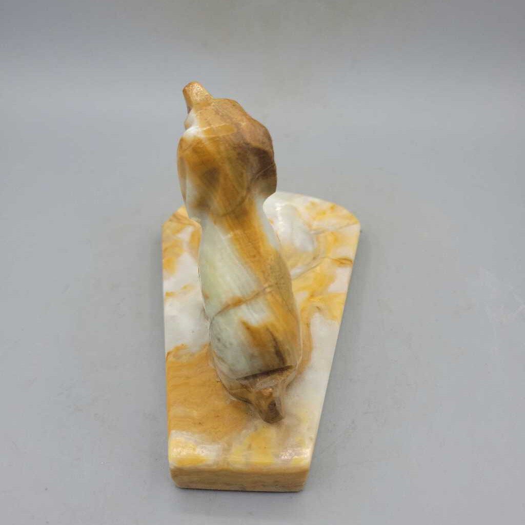 Vintage carved Onyx Dog Ashtray (RHA)