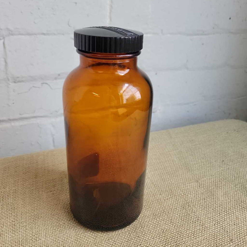 WDV 990 Mallinckrodt Amber Glass Pharmaceutical Bottle with Lid (K)
