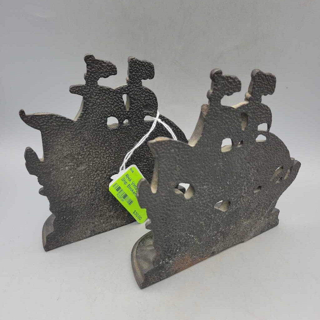 Vintage Cast Iron Ship Bookends (RHA)