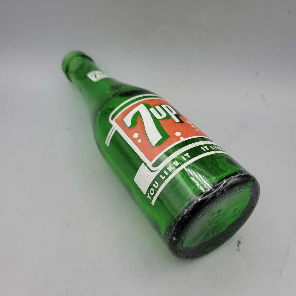 7 up 7 Oz Bottle (JAS)