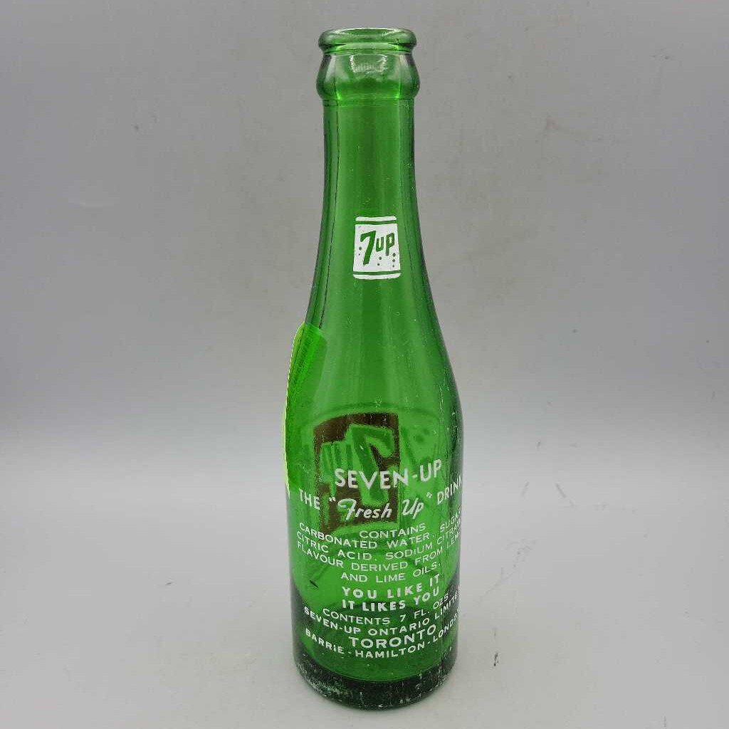 7 up 7 Oz Bottle Girl label Toronto (JAS)