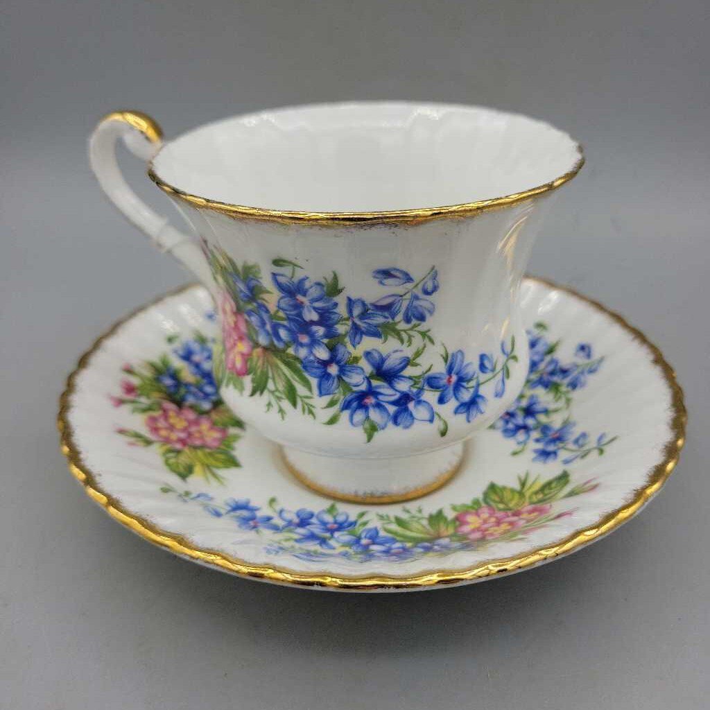 Paragon Cup and saucer (DEB)