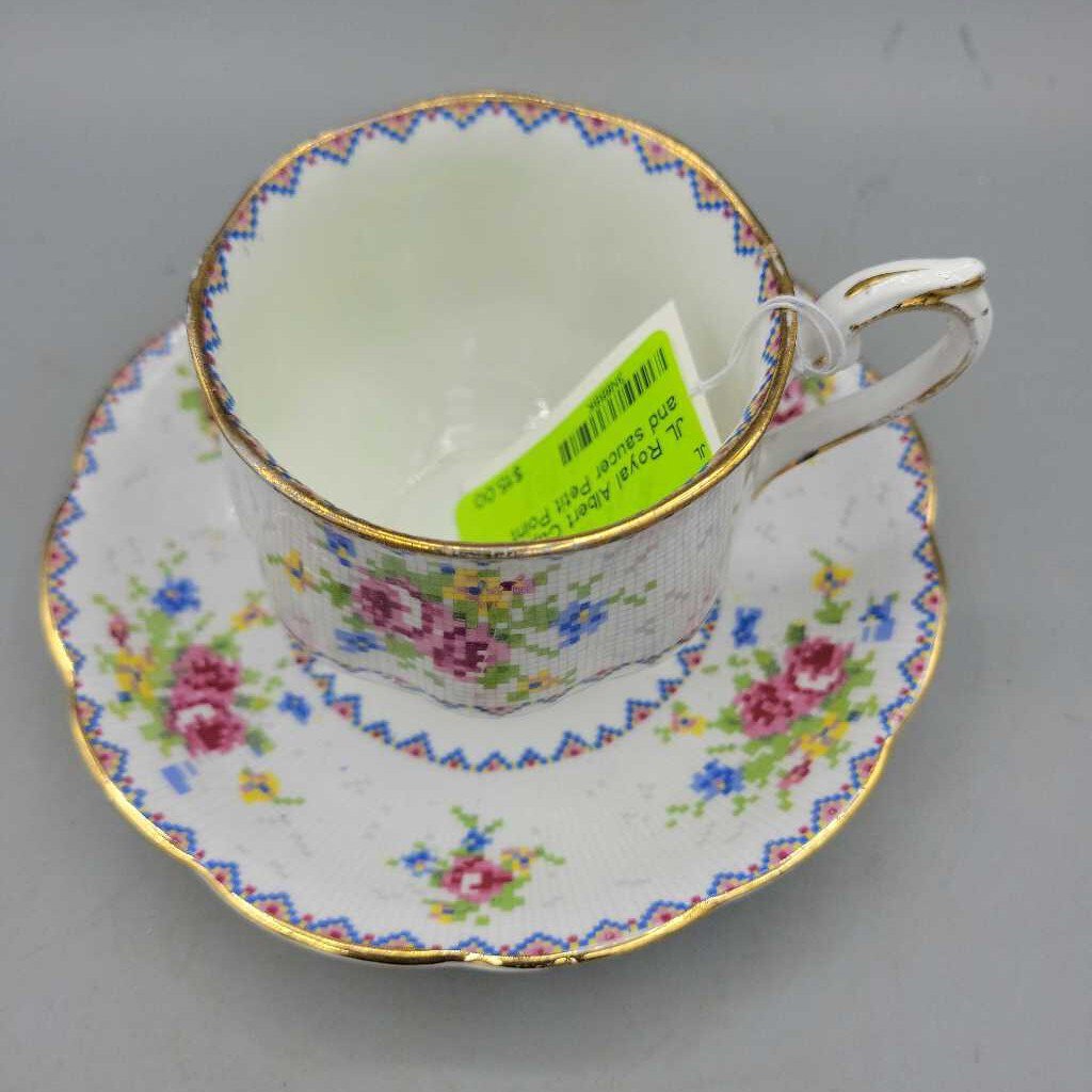 Royal Albert Cup and saucer Petit Point (JL)