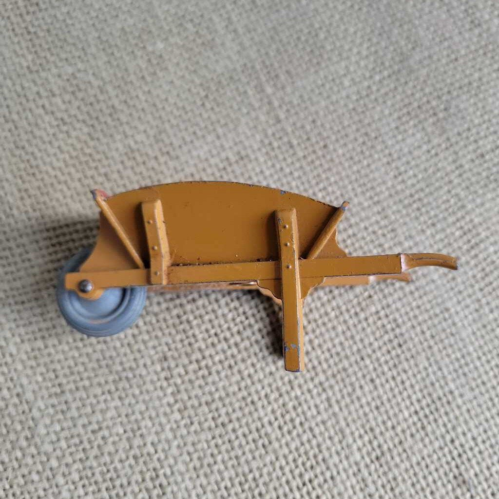 Dinky Toys Wheel barrow #105 b (DR)