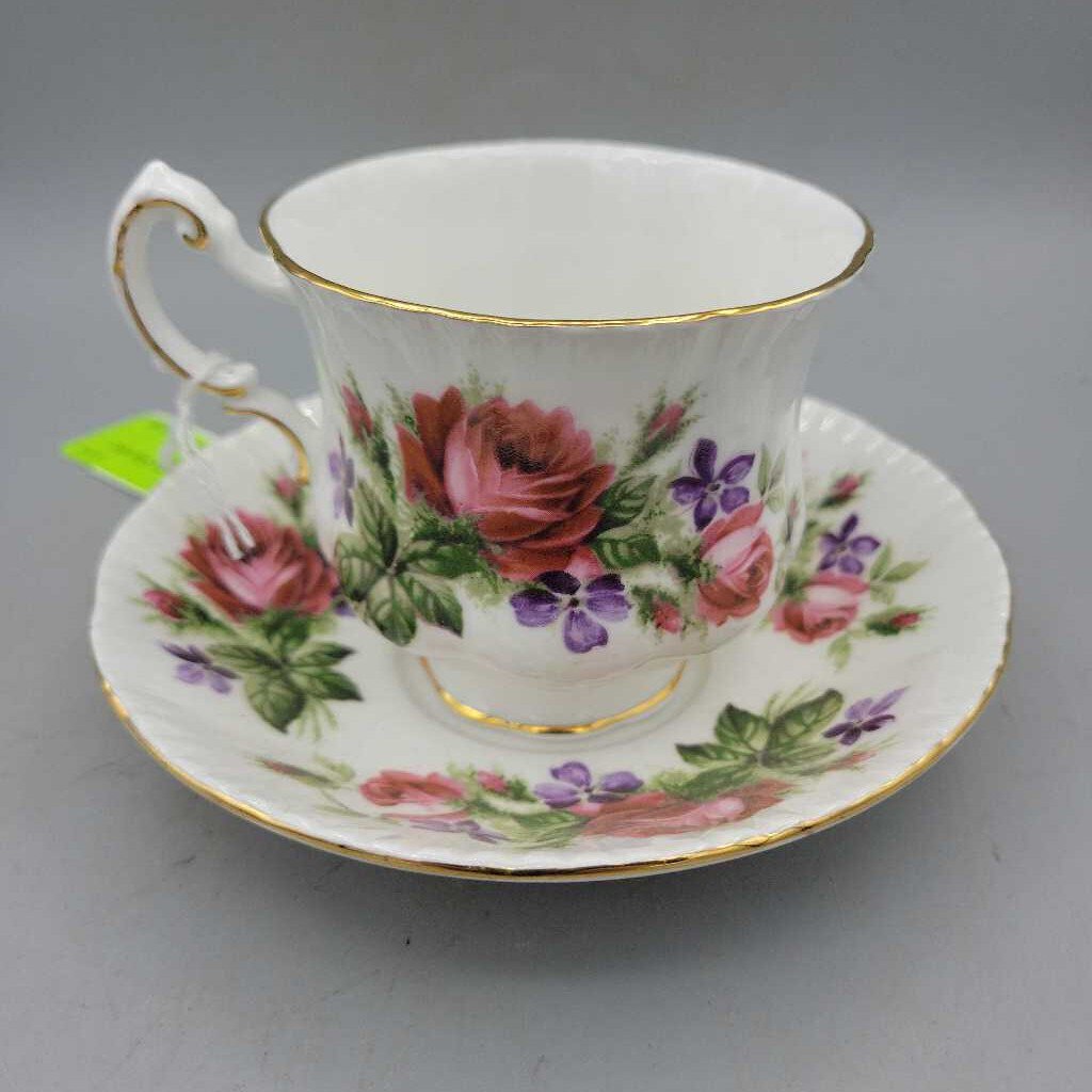 Paragon Cup and saucer (DEB)