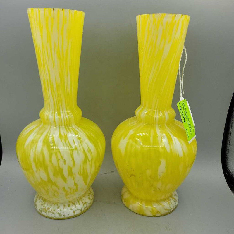 Pair of Art glass vases (DEB)