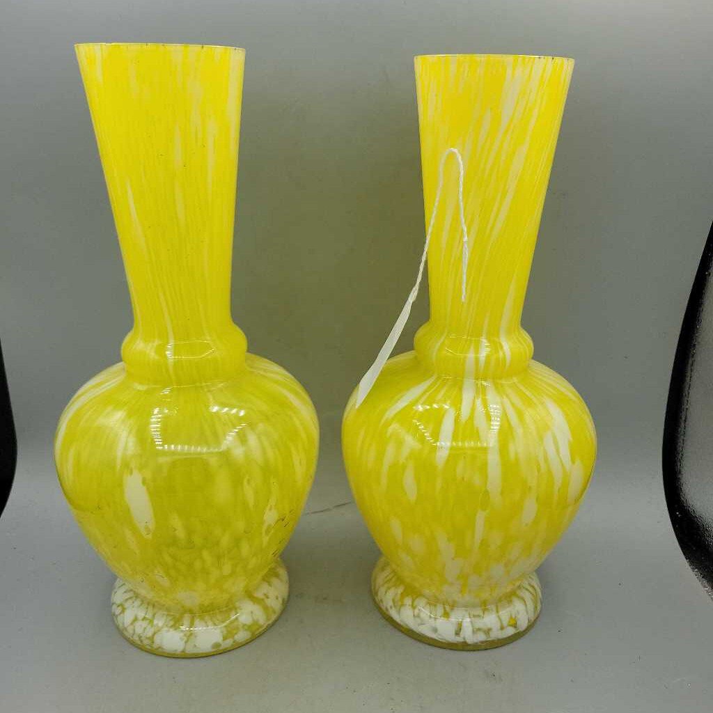 Pair of Art glass vases (DEB)