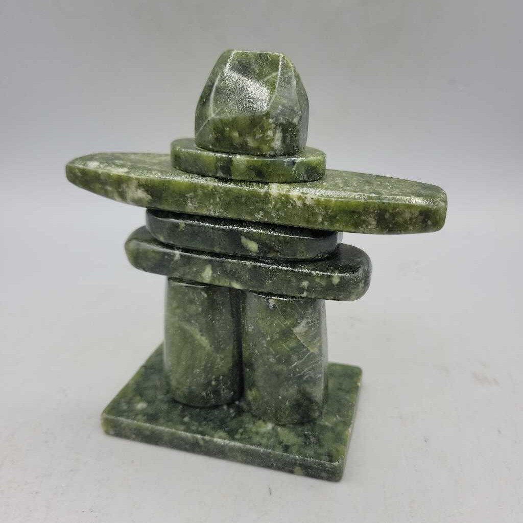 Stone Inukshuk P1297 (LIND)