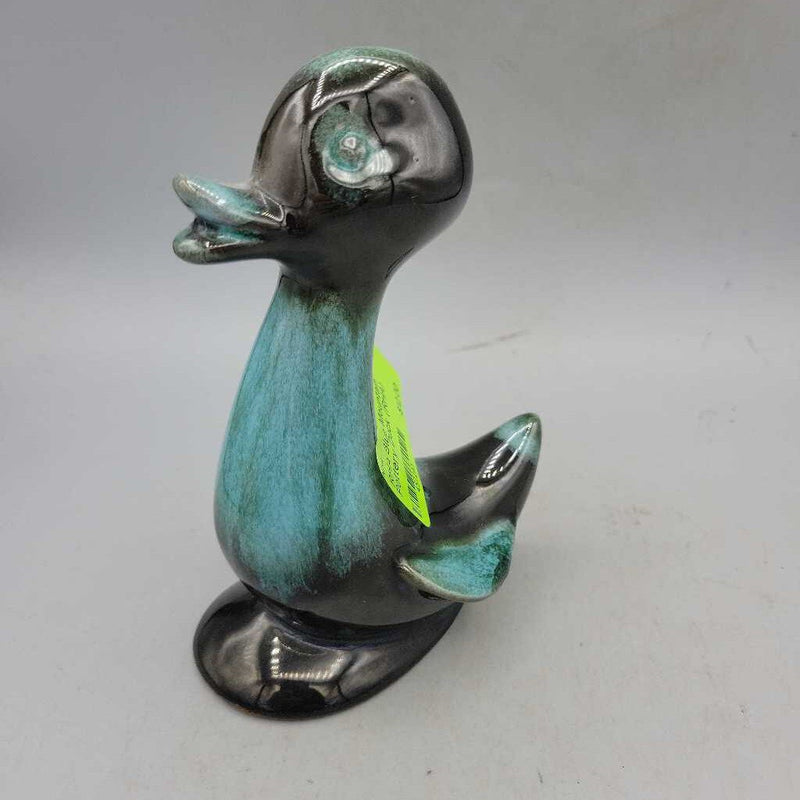 Blue Mountain Pottery Duck (RHA)