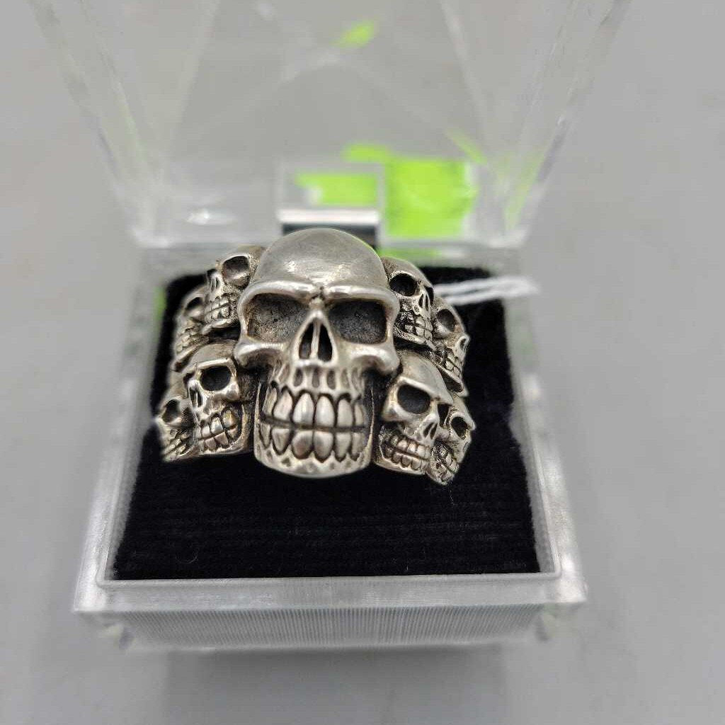 Sterling ring with skulls (LIND) P1377