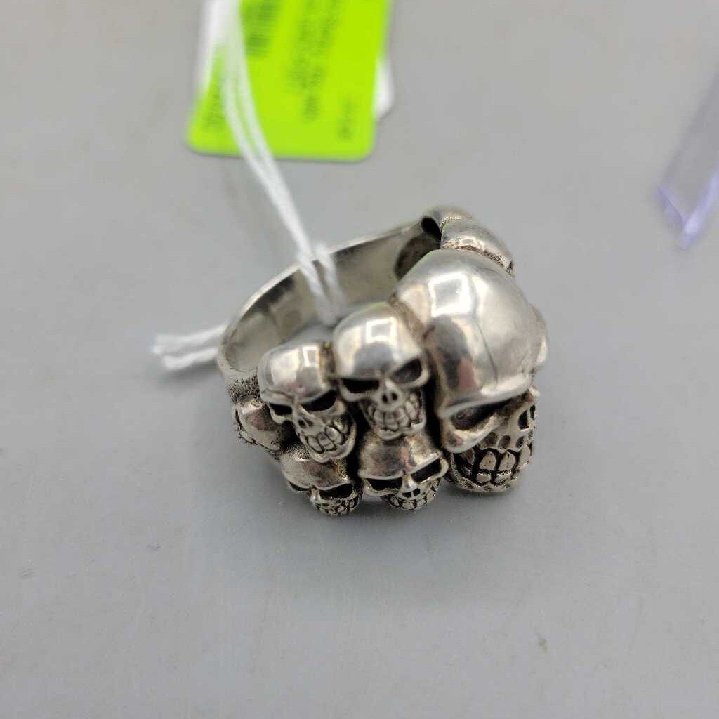 Sterling ring with skulls (LIND) P1377