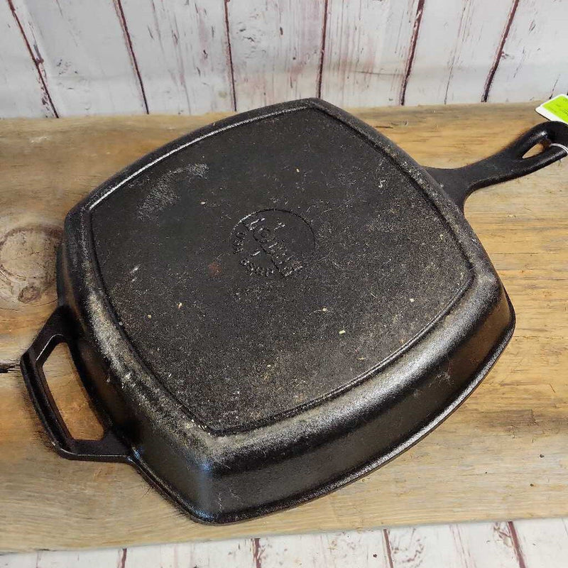 Cast Iron bacon Skillet (LIND) P 1411
