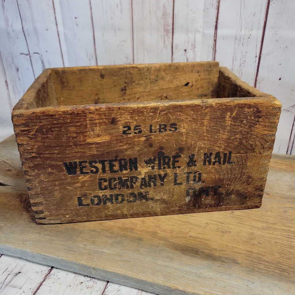 Antique Wooden Crate Western Wire London box (US2)