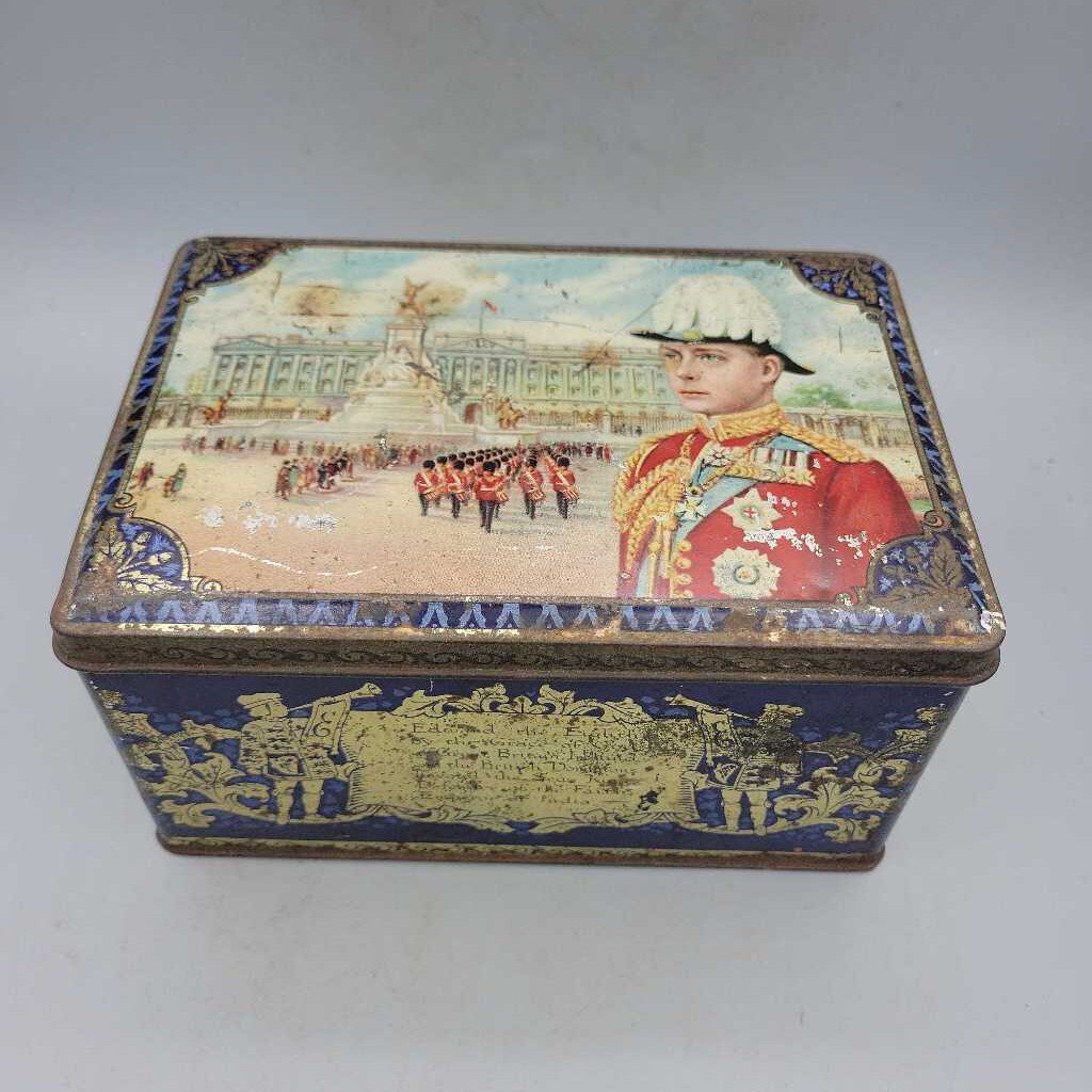 Egg shaped trinket box (LIND) P2274