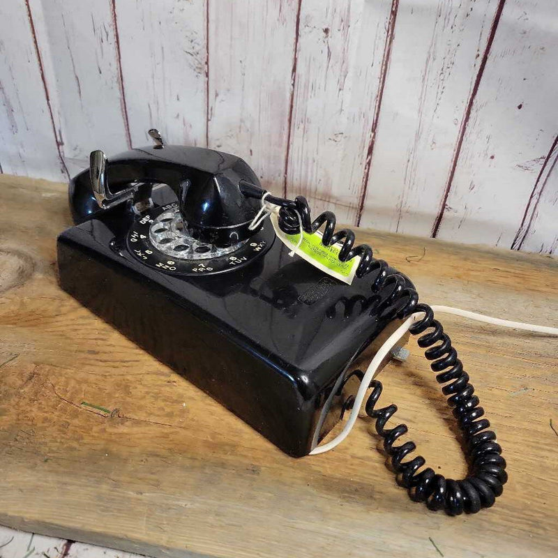Circa 1950's Northern Electric Wall Telephone (works) (YVO) (401)