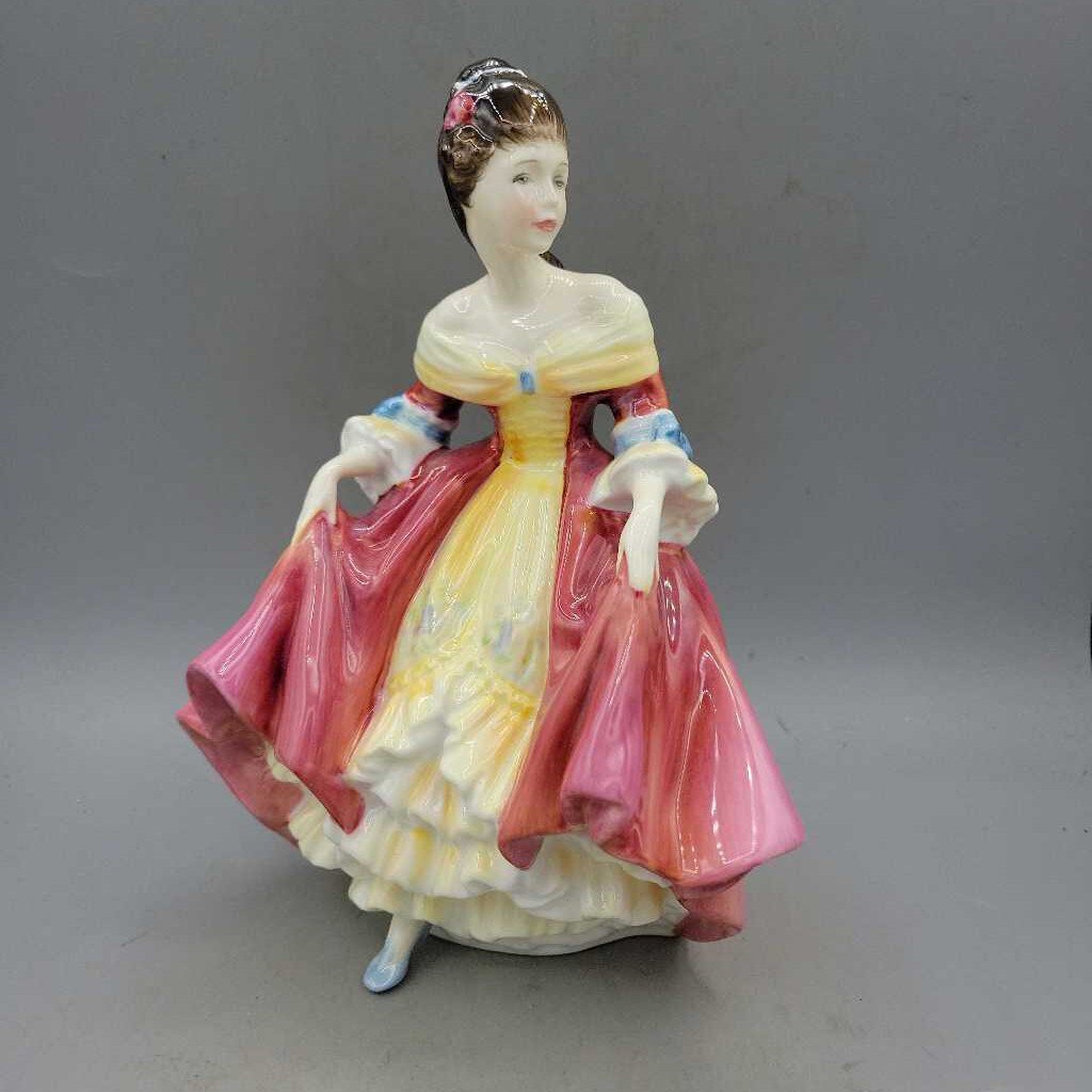 Royal Doulton "Southern Belle " Figurine (YVO) 401 HN 2229