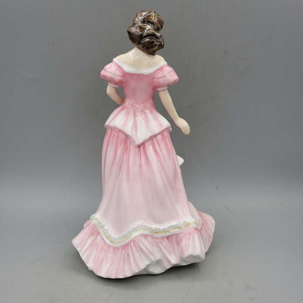 Royal Doulton " Amy " Figurine (YVO) 401 HN 3854