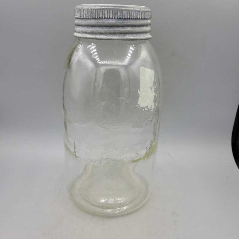 Beaver Half Gallon Jar (JAS)