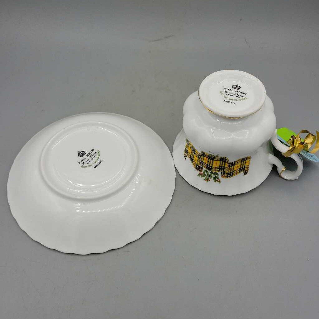 Royal Albert Cup and saucer Macleod(TRE)