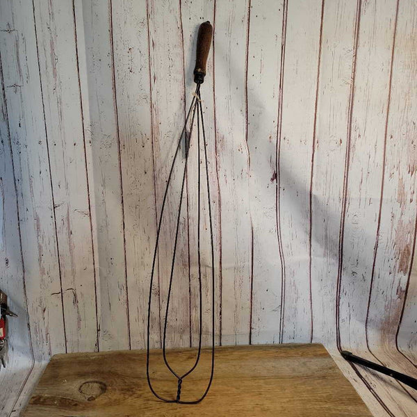 31" Antique Rug Beater w/ Wooden Handle (02/24)