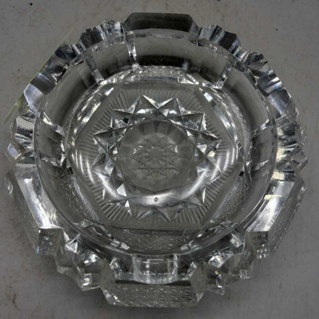 Crystal Pinwheel Ashtray (LIND) C284