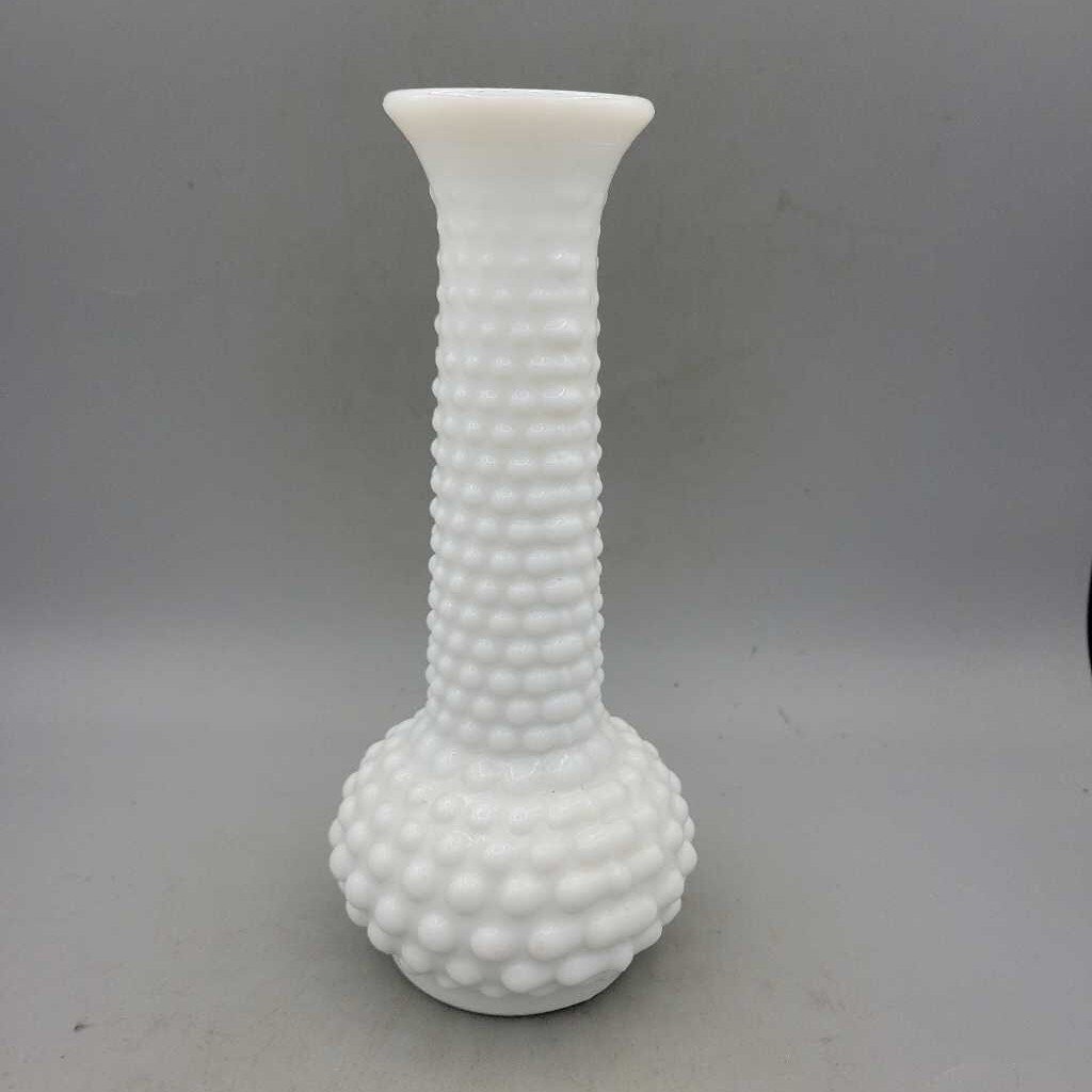 White Hobnail milk glass vase (US2)