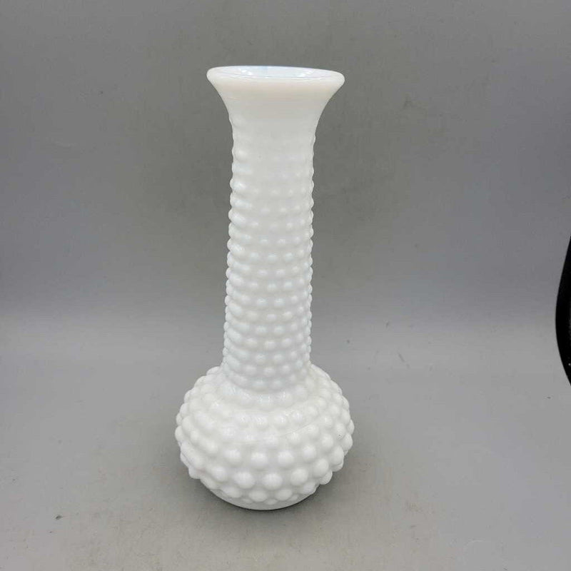 White Hobnail milk glass vase (US2)