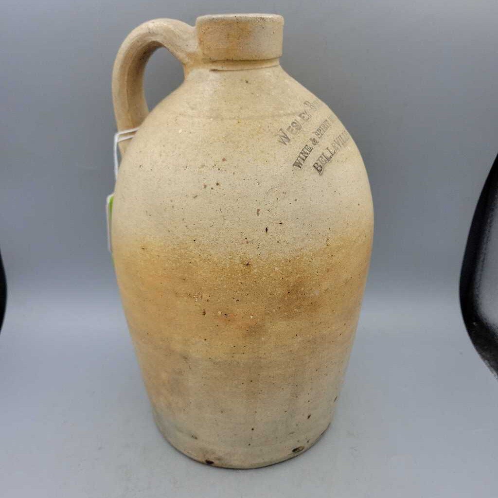 Belleville Stoneware jug Wesley Bullen (JEF)