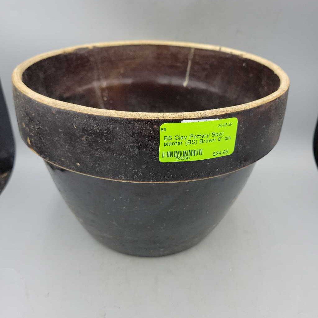 Clay Pottery Bowl planter (BS)