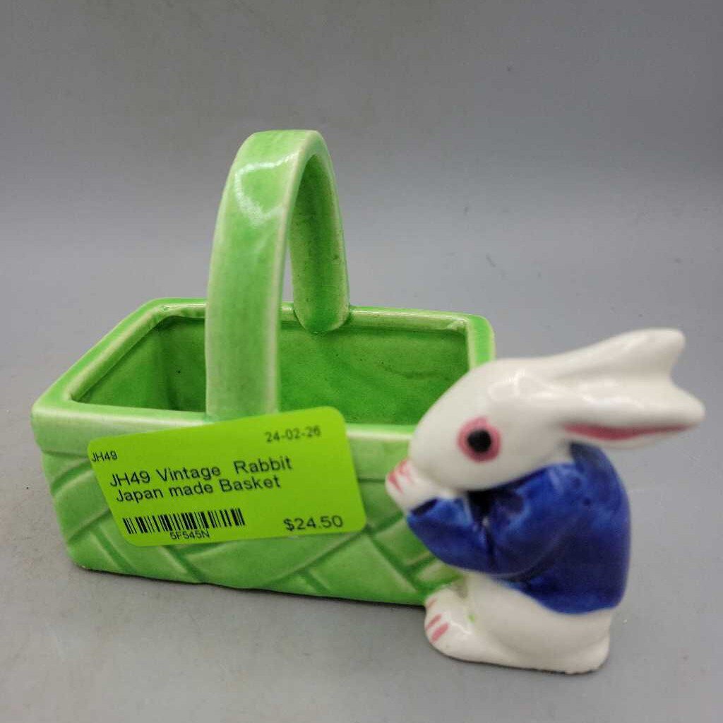 Vintage Rabbit Japan made Basket (JH49)