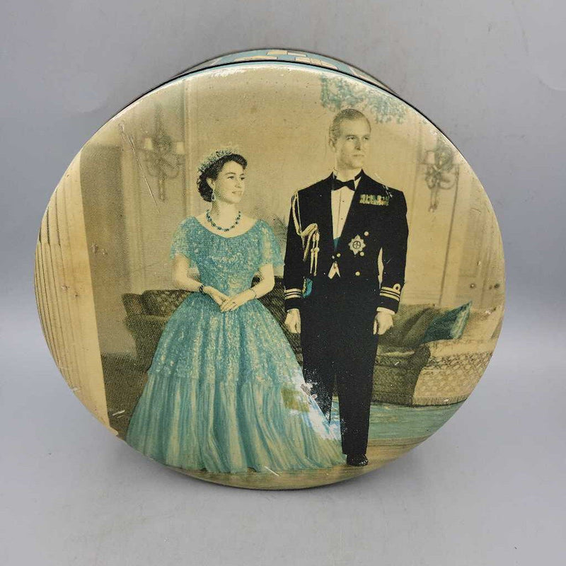 Queen Elizabeth and Prince Phillip Tin(YVO) (402)