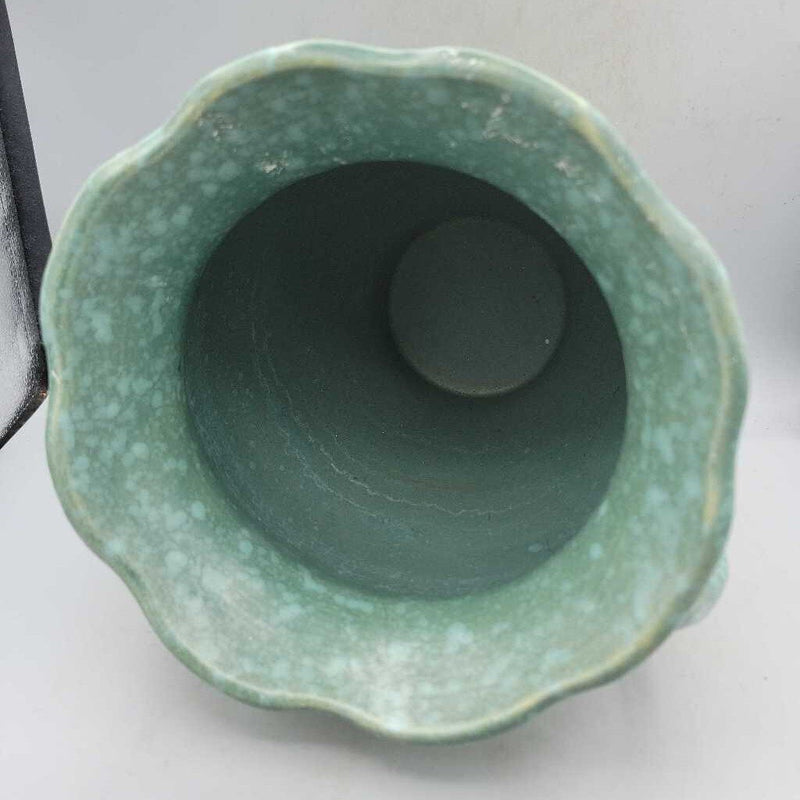 Mottled Green Vase USA as found (COL