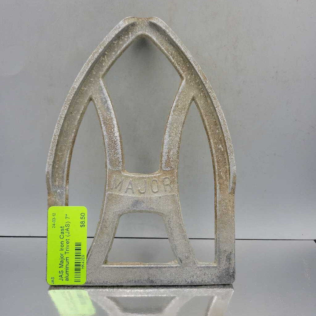 Major Iron Cast aluminum Trivet (JAS)