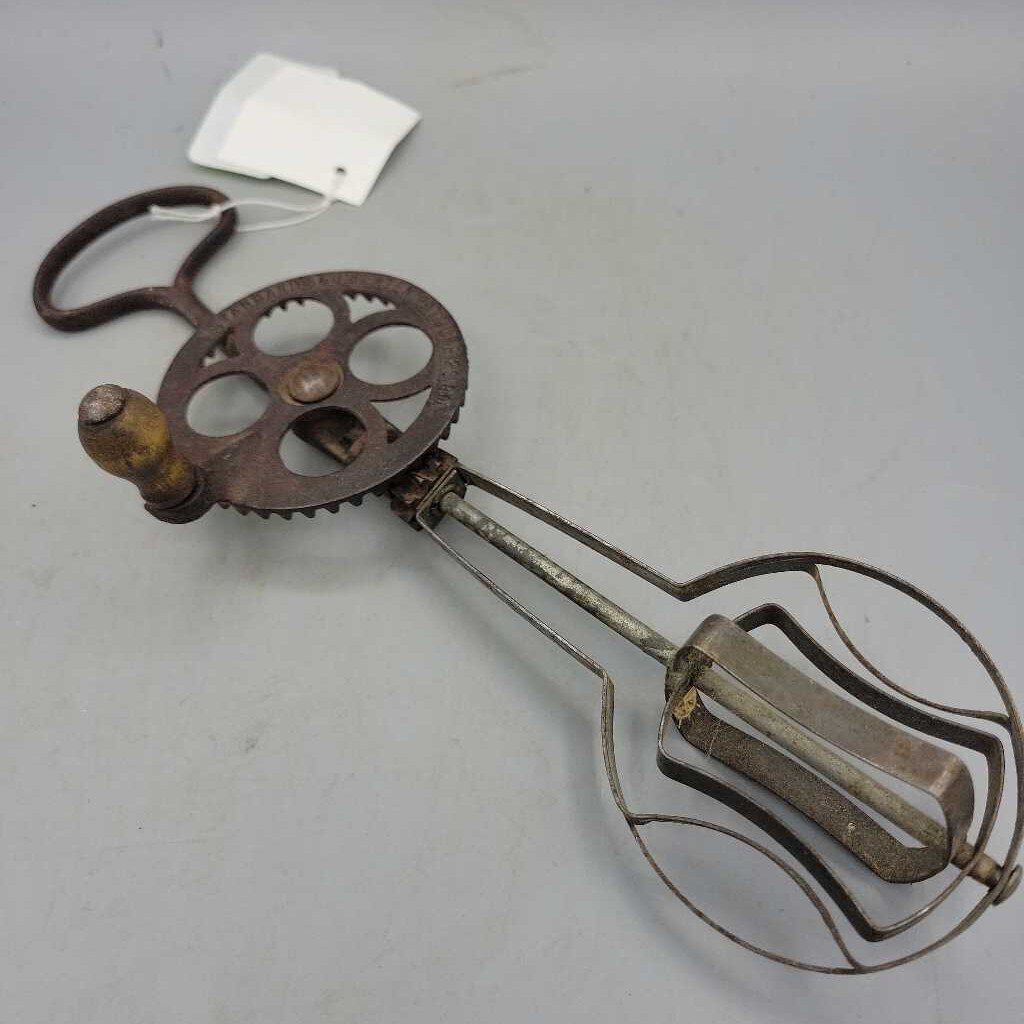 Antique Metal Beater mixer (CAT) b178